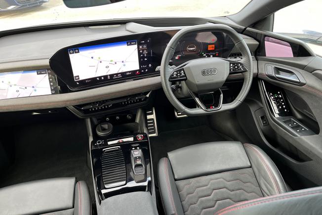 AUDI S6 E-Tron Avant Photo 59