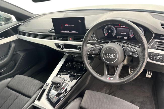 AUDI A4 Avant Photo 6