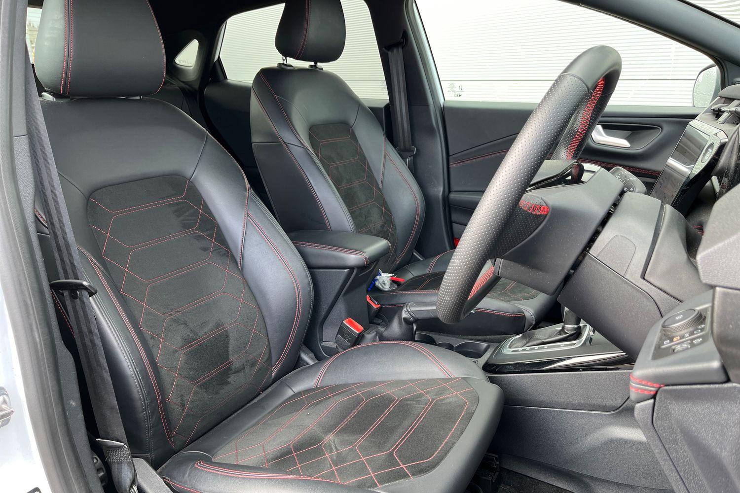 Ford PUMA Photo 16