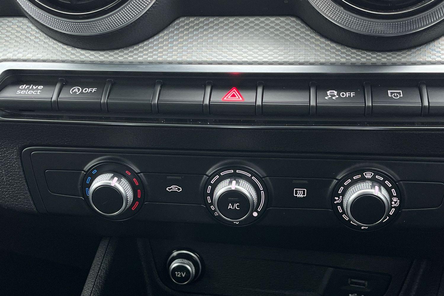 Audi Q2 Photo 31