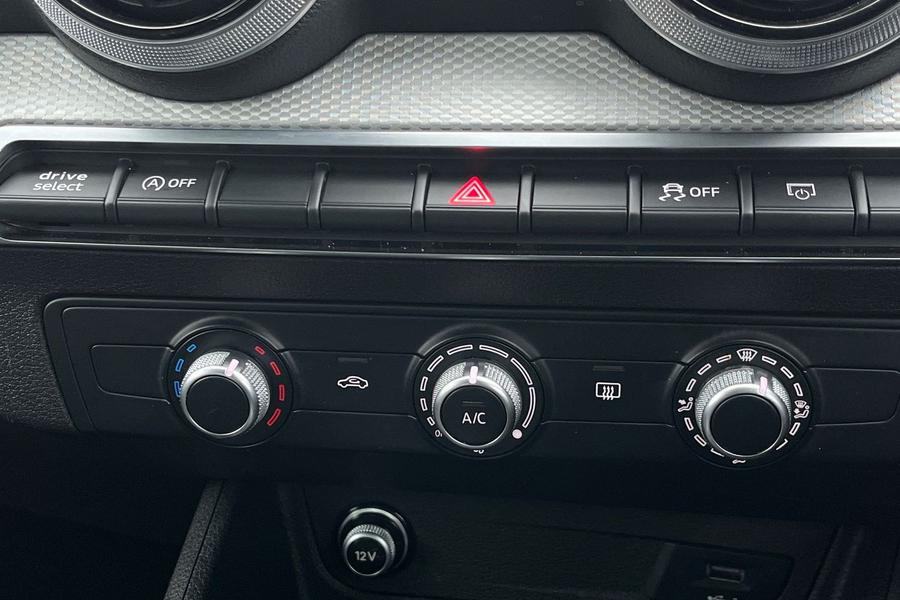 Audi Q2 Photo autoimg-592ad1b9b7fd3729c22510e22c9f2b305a914049.jpg