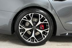 Audi A6 Saloon Photo 5