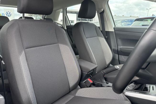 VOLKSWAGEN Polo Photo 27