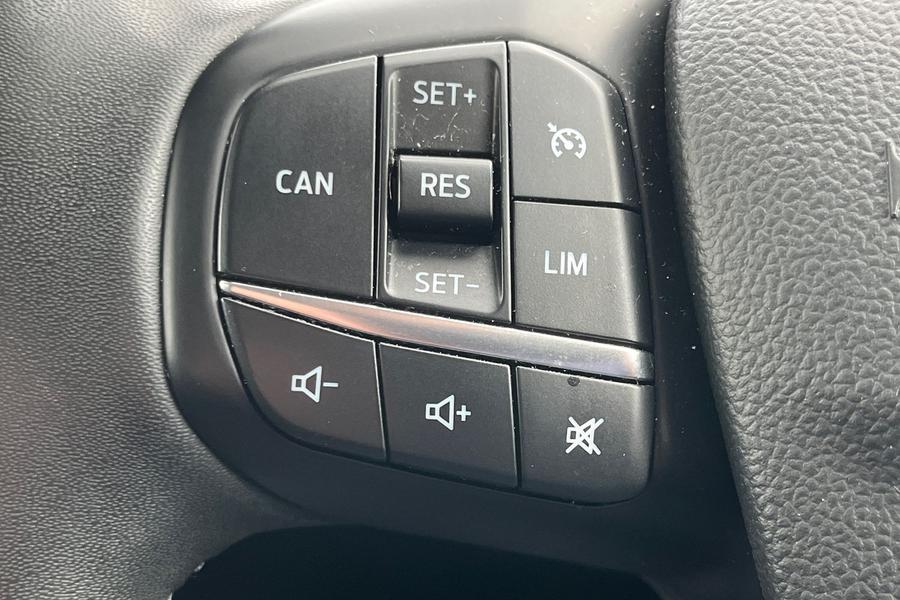 Ford FOCUS Photo autoimg-592fffb7488cc710be7af582806cb7d5cd602bce.jpg