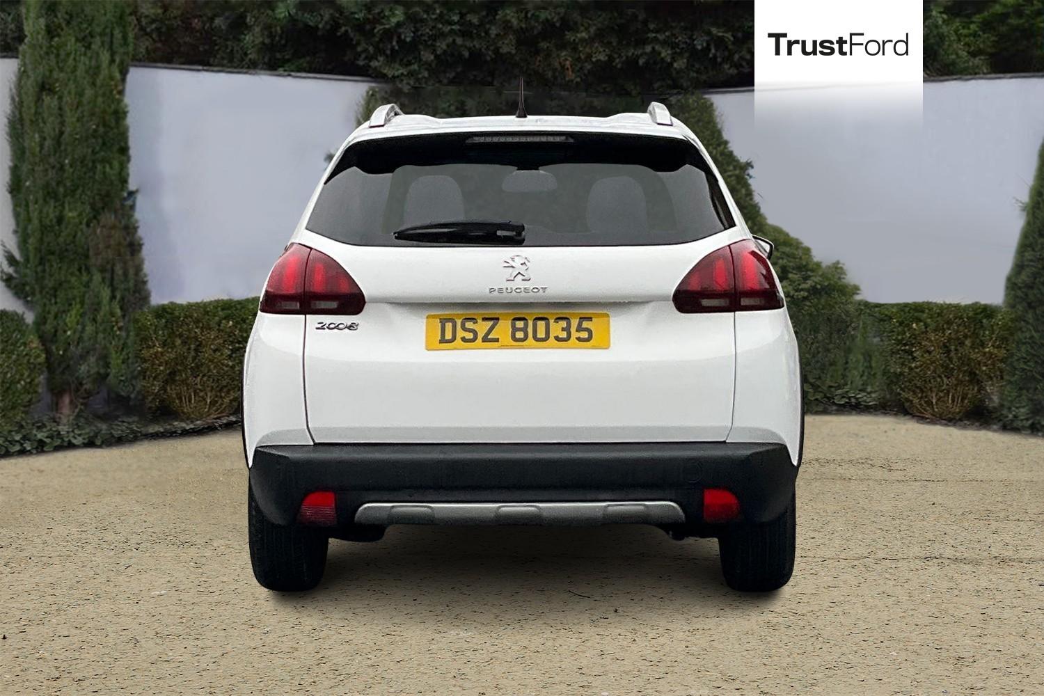Peugeot 2008 Photo 6