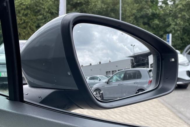 VOLKSWAGEN Id.5 Photo 28