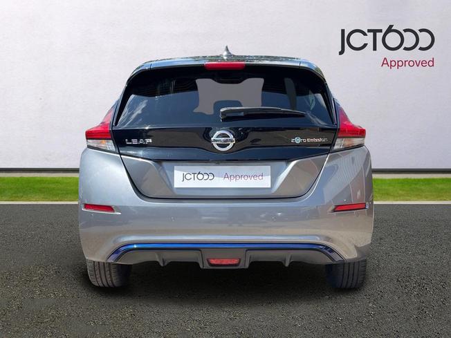 NISSAN Leaf Photo 7