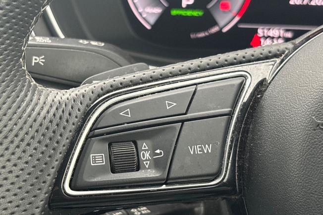 AUDI A4 Avant Photo 16