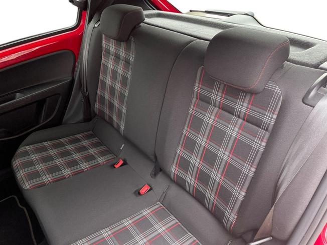 VOLKSWAGEN up! Photo 9