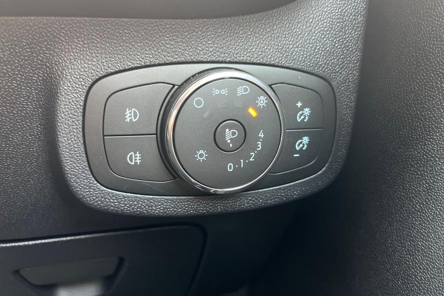 Ford FIESTA Photo autoimg-5942adc46e1857dfd16313a73976851f74680260.jpg