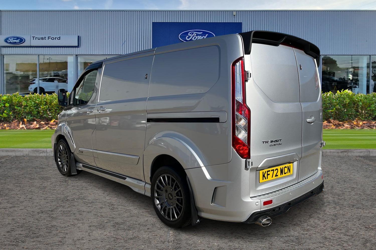 Ford TRANSIT CUSTOM Photo 1