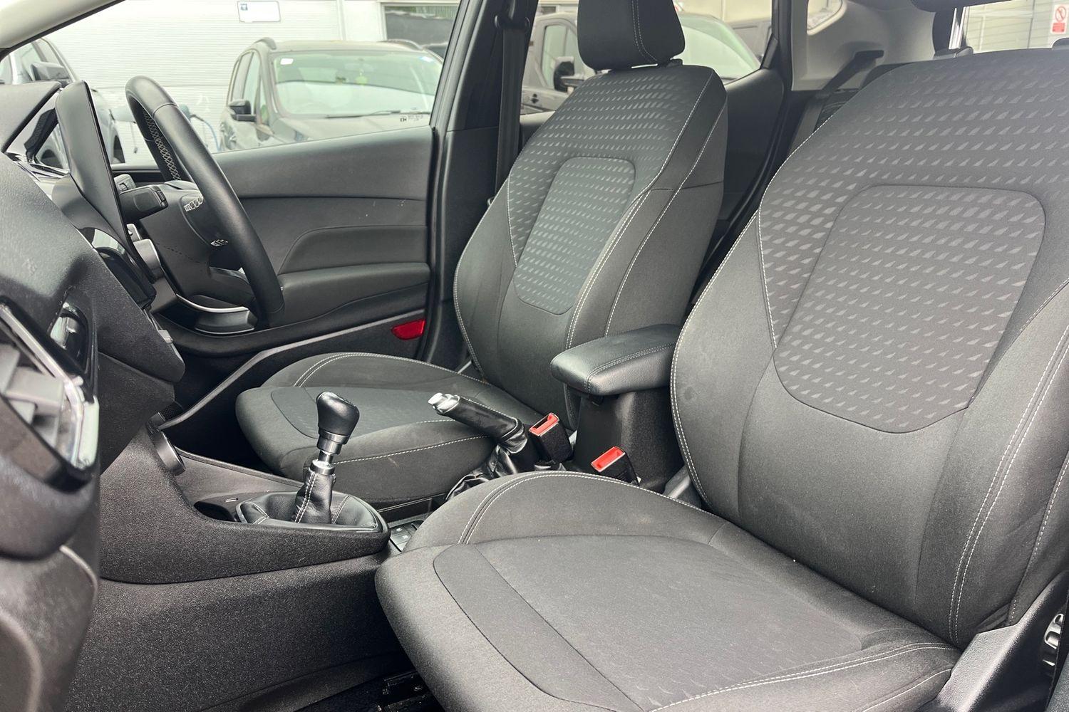 Ford Fiesta Photo 18