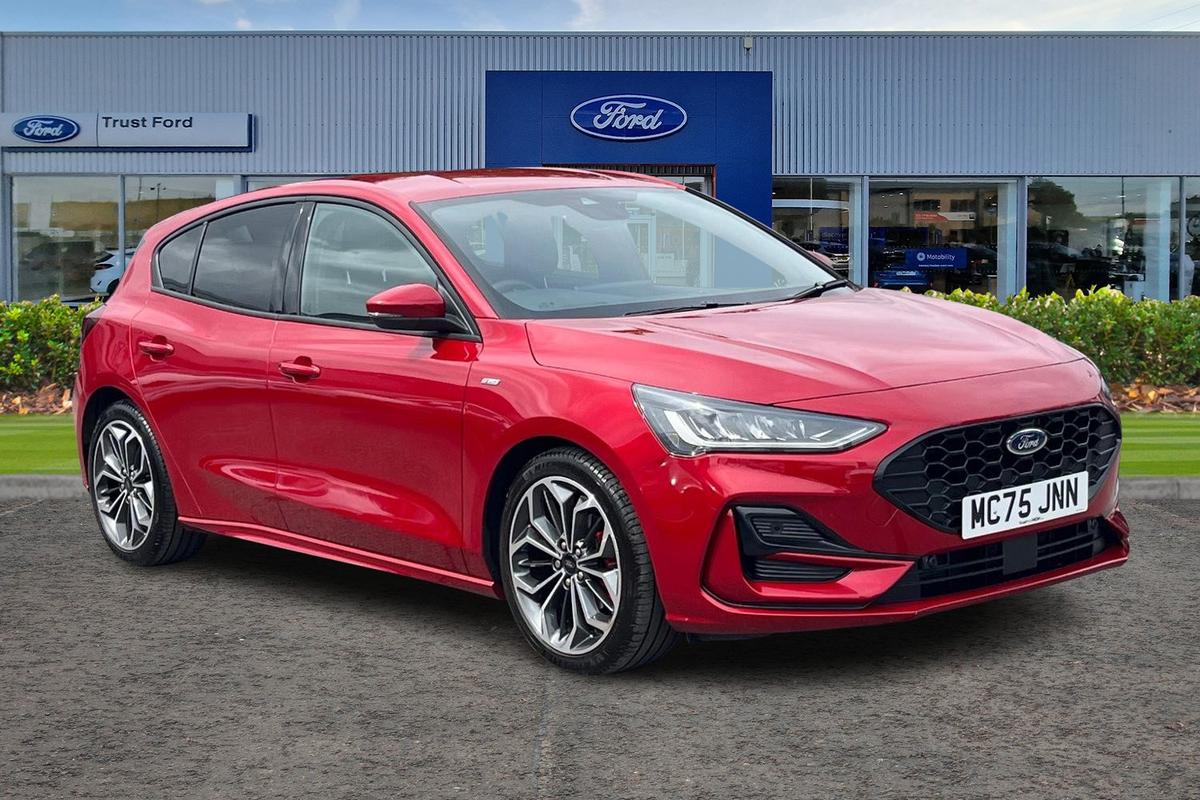 Ford Focus listing photo