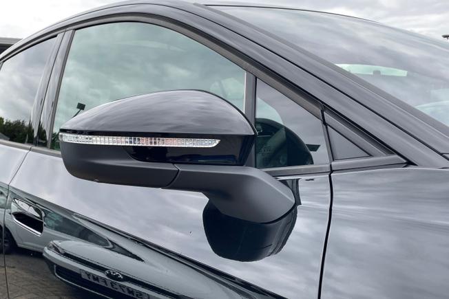 VOLKSWAGEN Id.5 Photo 20