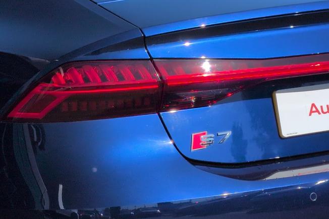 AUDI S7 Photo 48