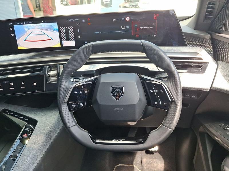 Used Peugeot 5008 KW25UHP 12
