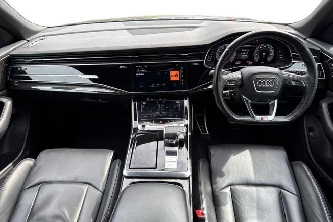 Audi Q8 Photo 10