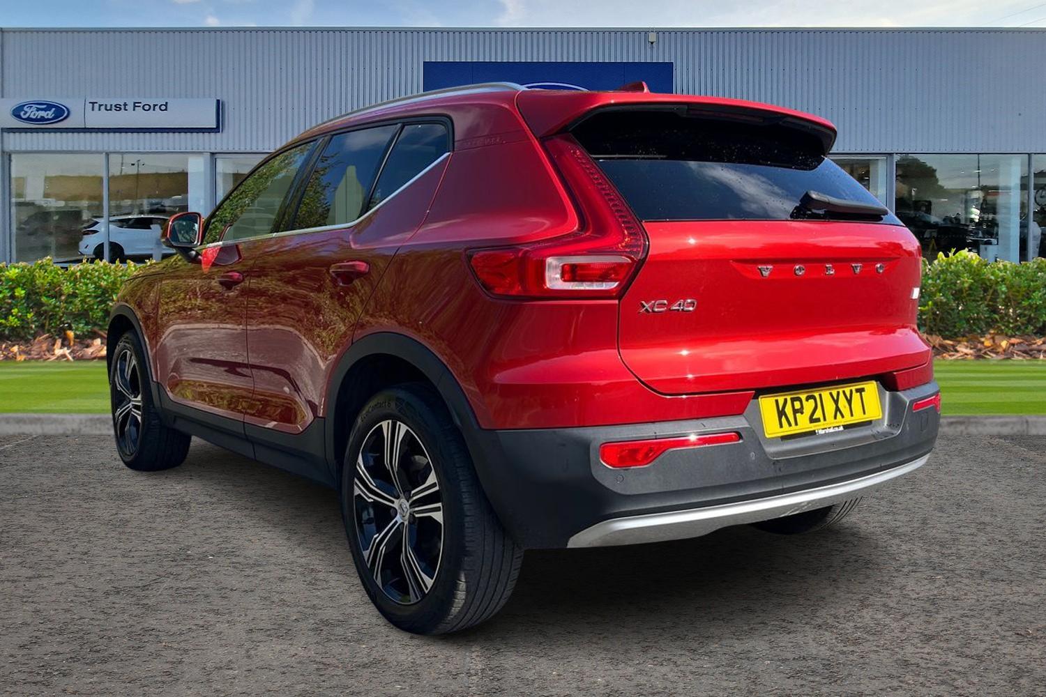Volvo XC40 Photo 1