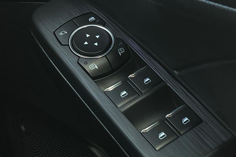 Ford KUGA Photo autoimg-596f4454079eca6e959ec4a023246ae135e531ce.jpg
