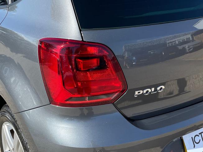 VOLKSWAGEN Polo Photo 18