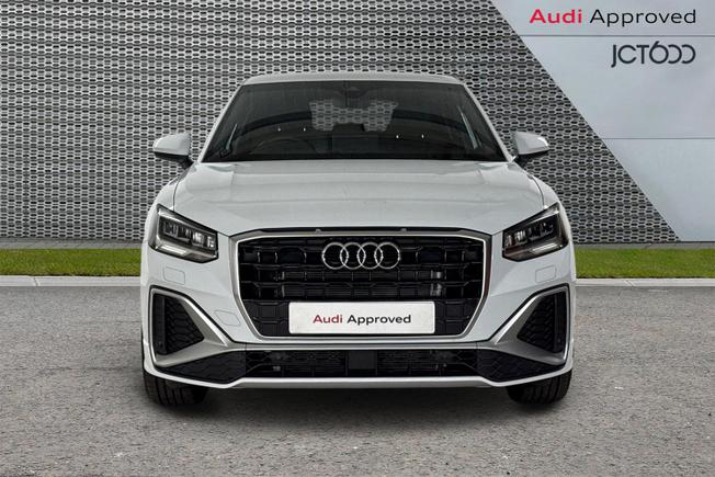 AUDI Q2 Photo 8