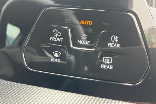 Volkswagen Golf Photo autoimg-597577d6cb491a9ba53bba8946a35e81975d5279.jpg