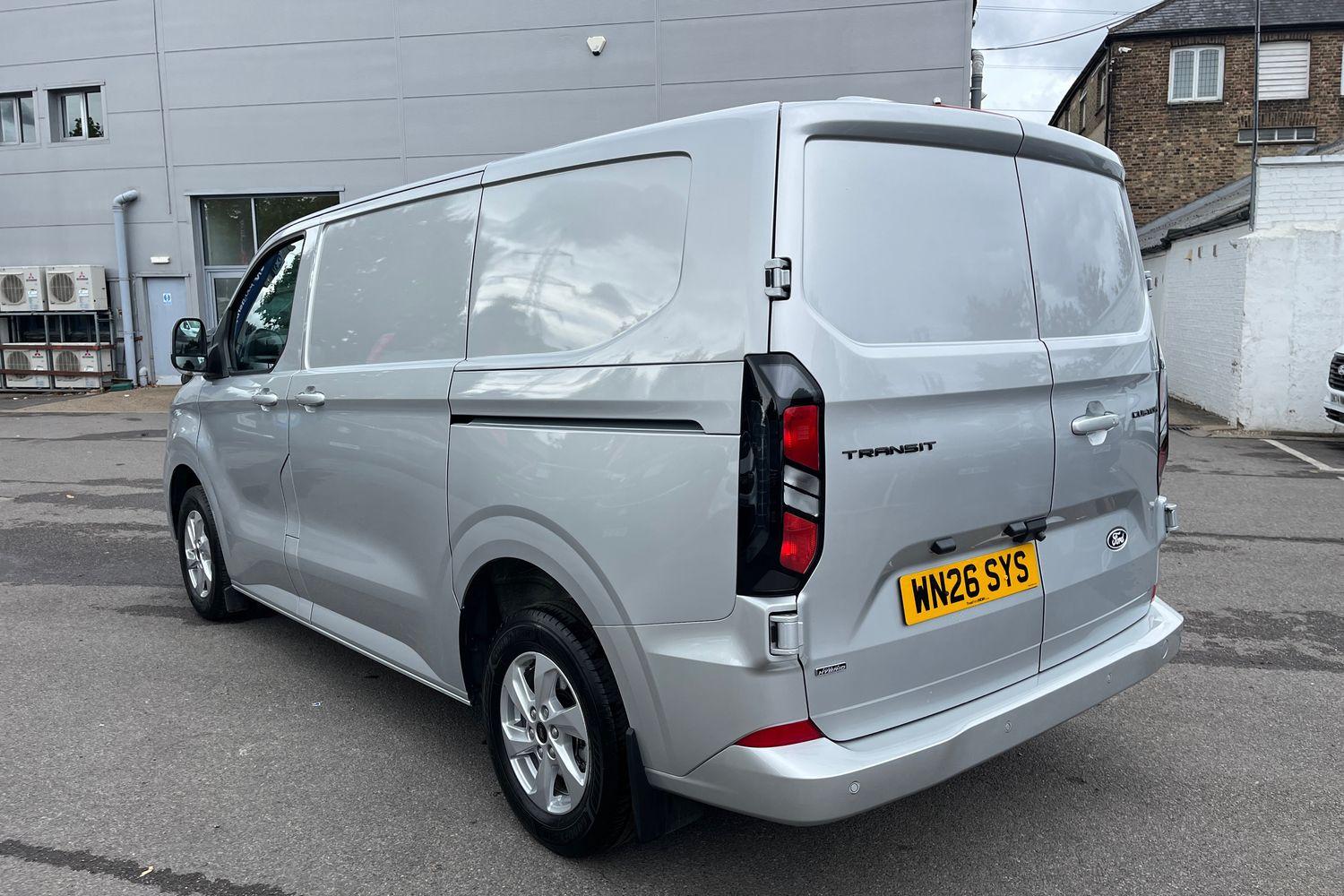 Ford TRANSIT CUSTOM Photo 32