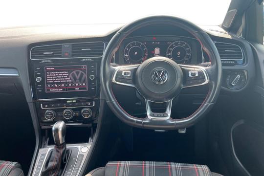 Volkswagen Golf GTI Performance Photo autoimg-597739eb443179edc8da79ad663a987a28029d70.jpg