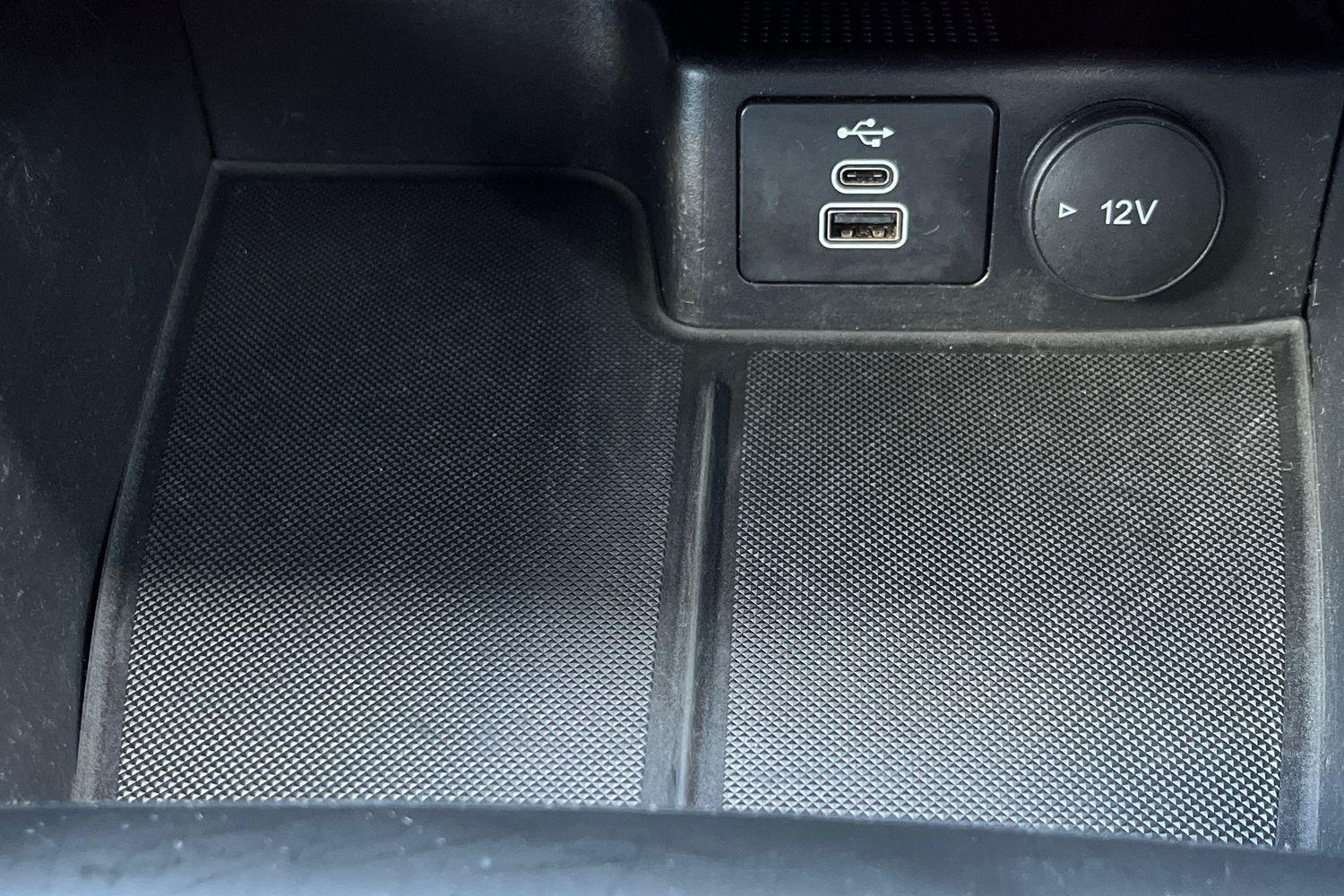 Ford Kuga Photo 31