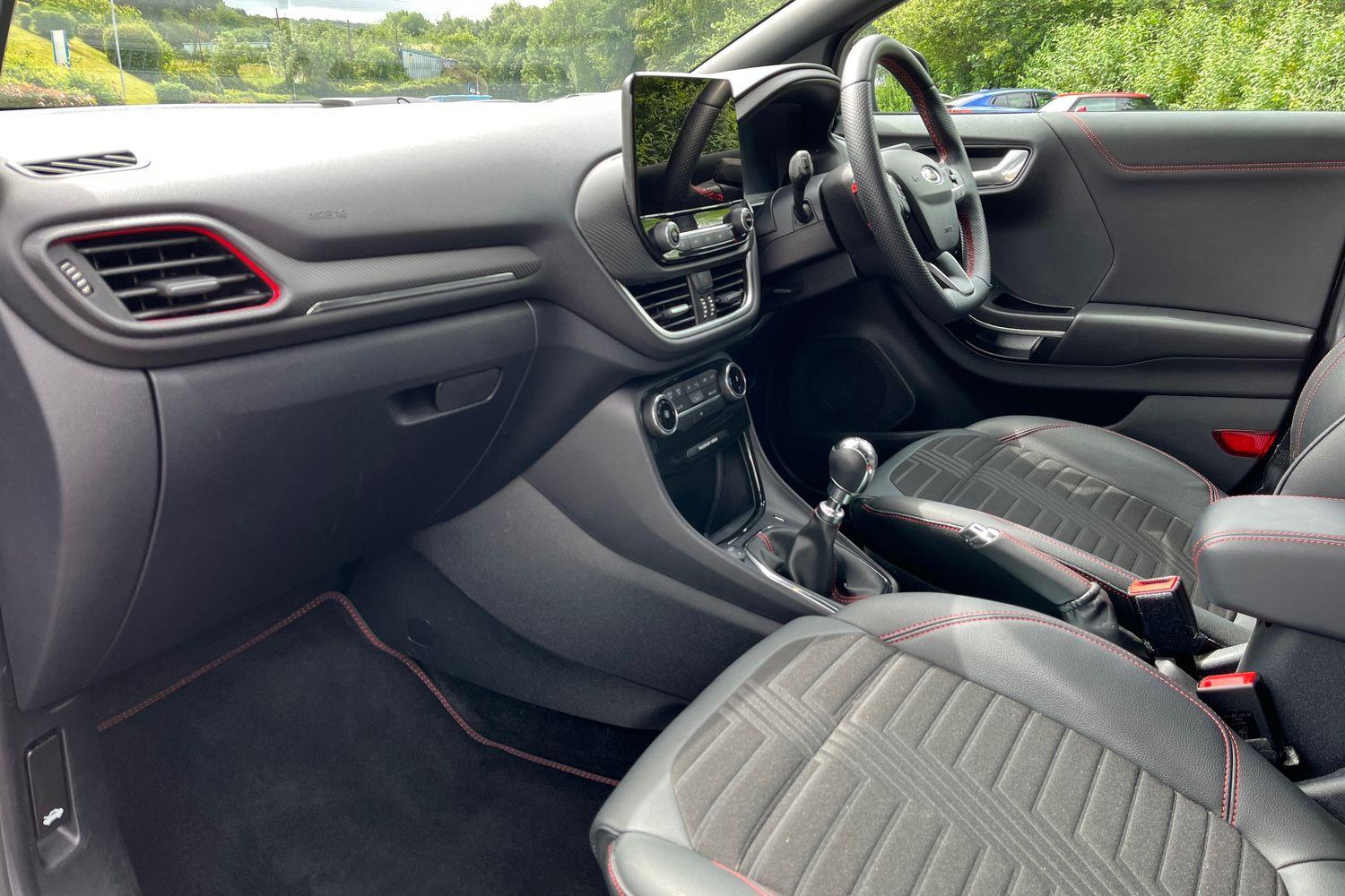 Ford PUMA Photo 17