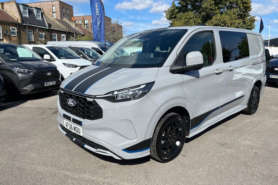 Ford TRANSIT CUSTOM Photo autoimg-5983e6d80b0c6a3645e1f11bbeaf0ccf3d22f411.jpg