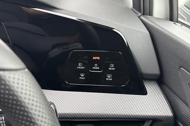 VOLKSWAGEN Golf Photo 30