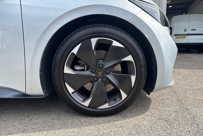 CUPRA Born Photo 5