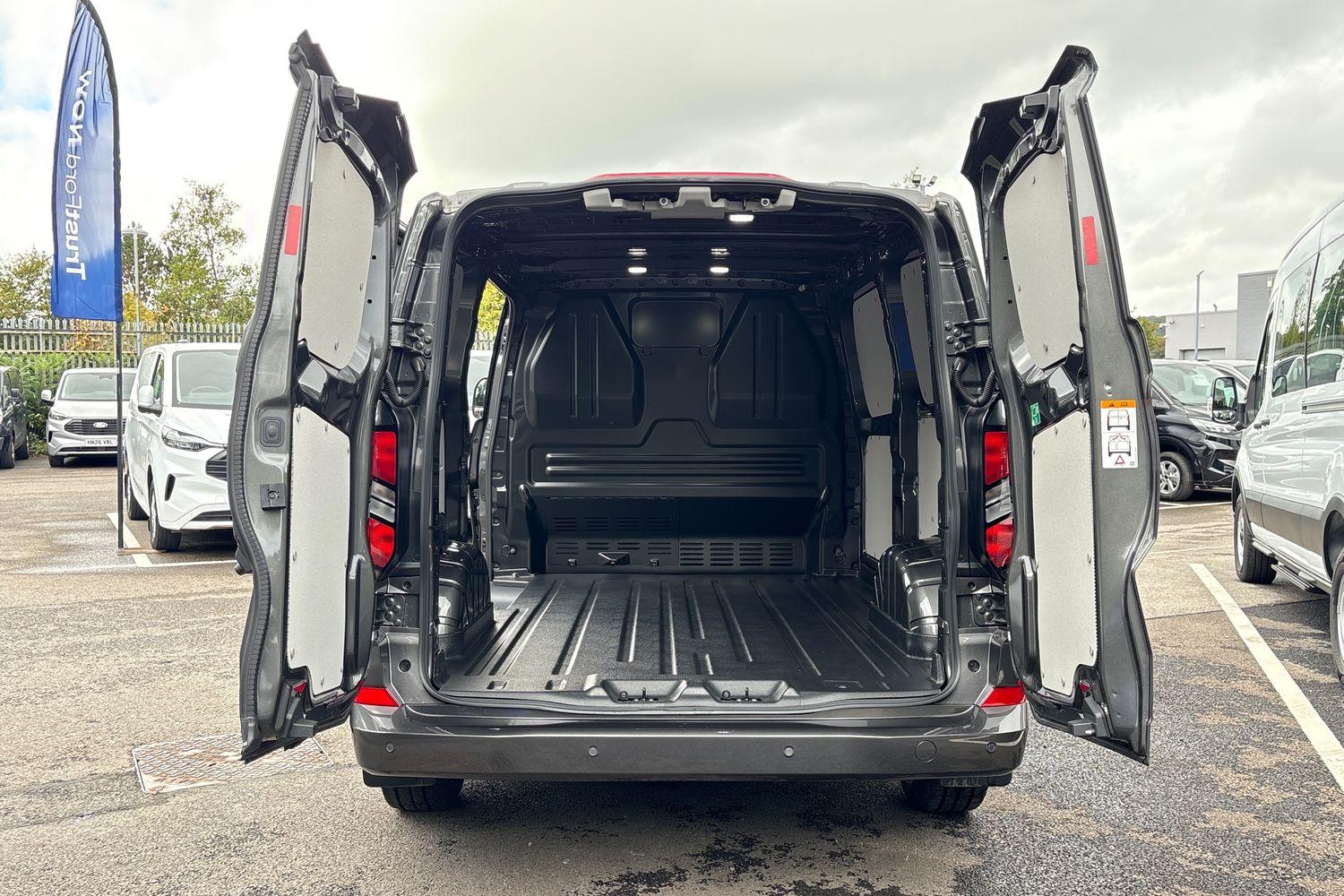 Ford TRANSIT CUSTOM Photo 5