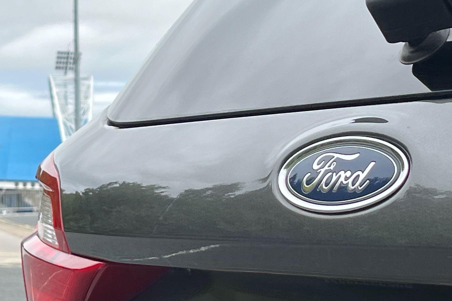 Ford Fiesta Photo 39