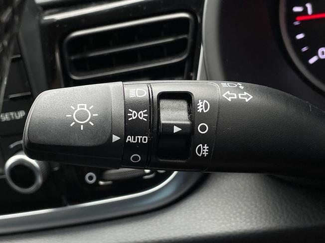 KIA Rio Photo 38