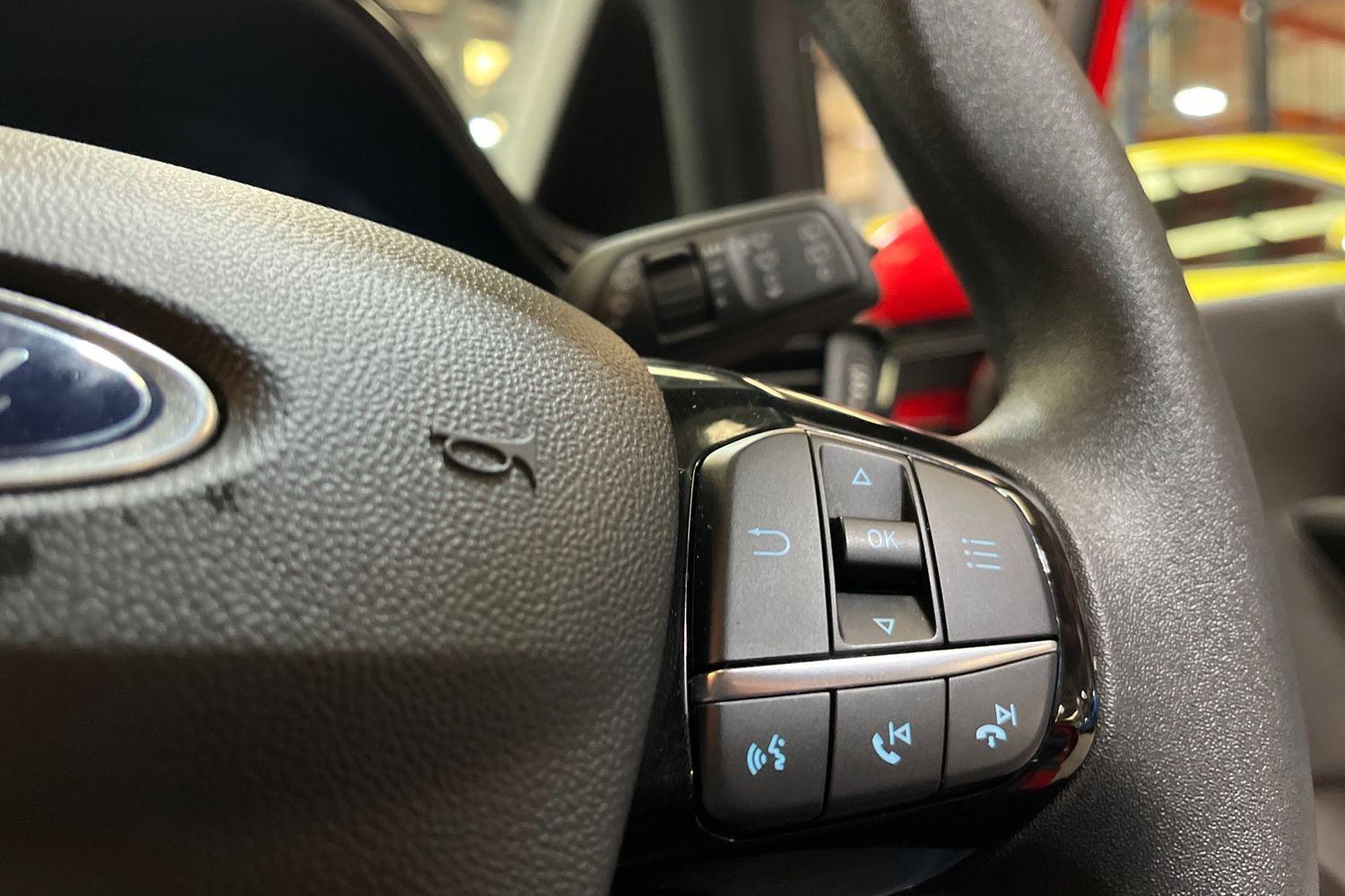 Ford FIESTA Photo 25