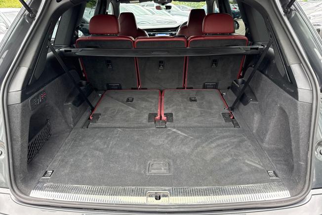 Audi SQ7 Photo 12