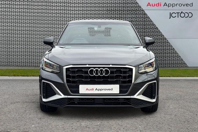 AUDI Q2 Photo 8