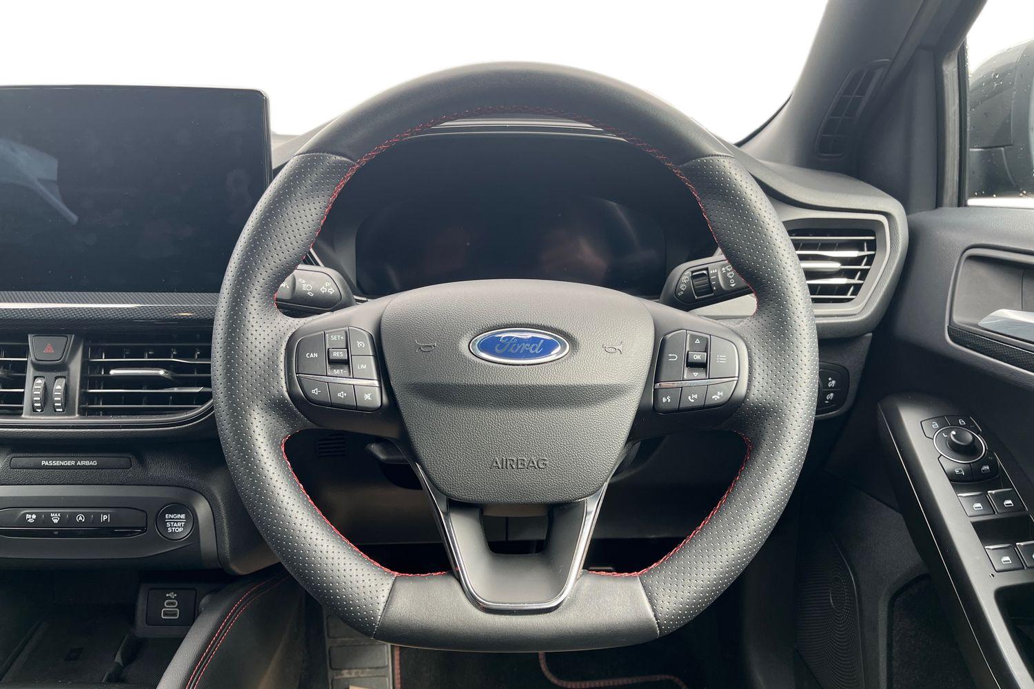 Ford FOCUS Photo 10