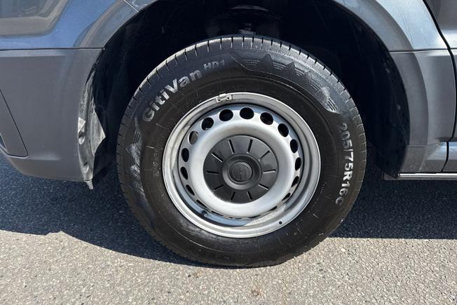 VOLKSWAGEN Crafter Photo 28