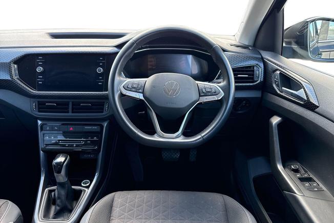 VOLKSWAGEN T-Cross Photo 11