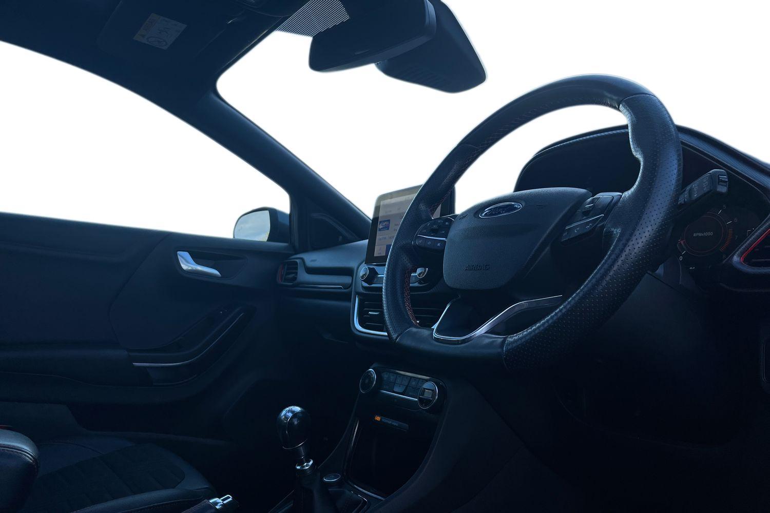 Ford PUMA Photo 8