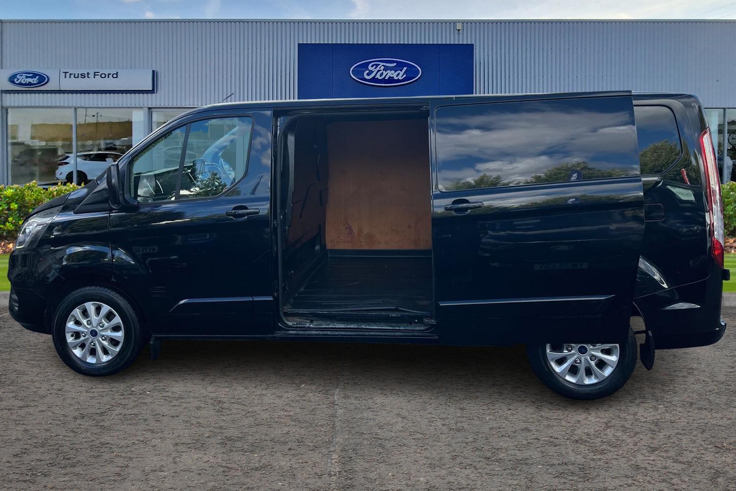 Ford TRANSIT CUSTOM Photo 4