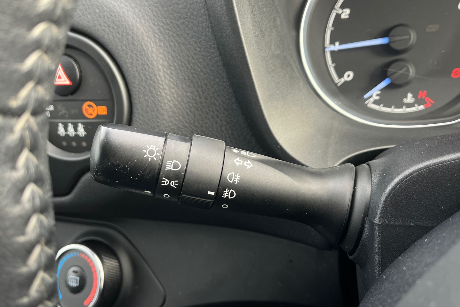 Toyota Yaris Photo 13