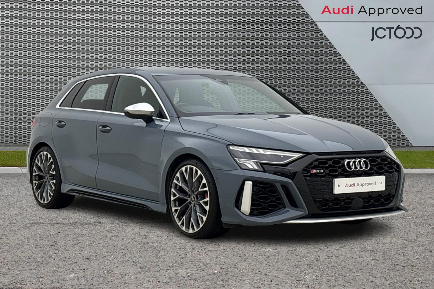 2022 Audi RS 3