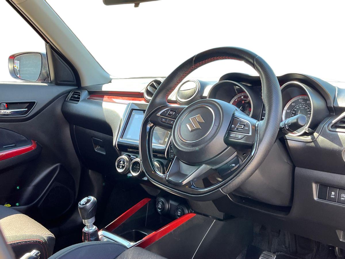 Suzuki Swift Photo 19
