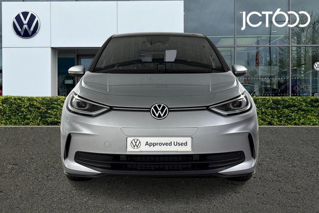 VOLKSWAGEN ID.3 Photo 8