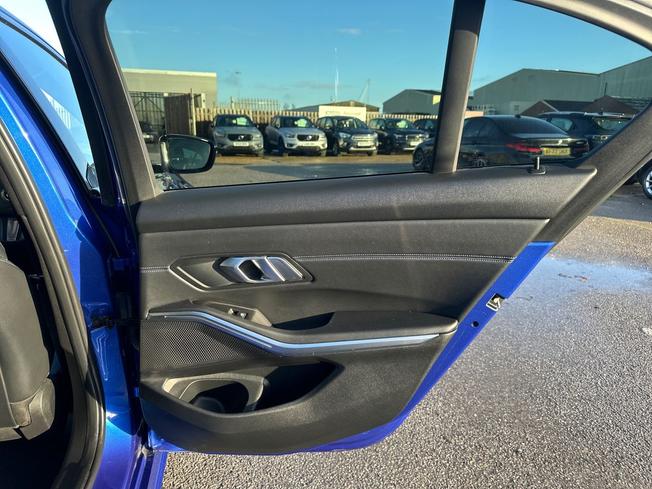 BMW 3 Series Photo 41