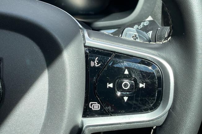 VOLVO XC60 Photo 17